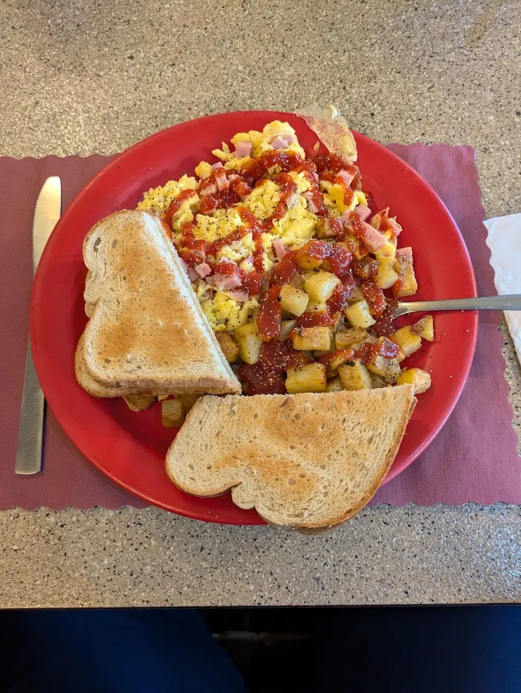 6 Breakfast Scrambled Eggs with Ham Home Fries and Toast